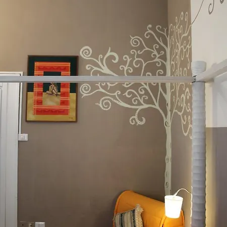 阿尔68迪卡沃尔广场酒店 3*