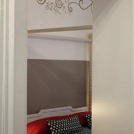 阿尔68迪卡沃尔广场酒店