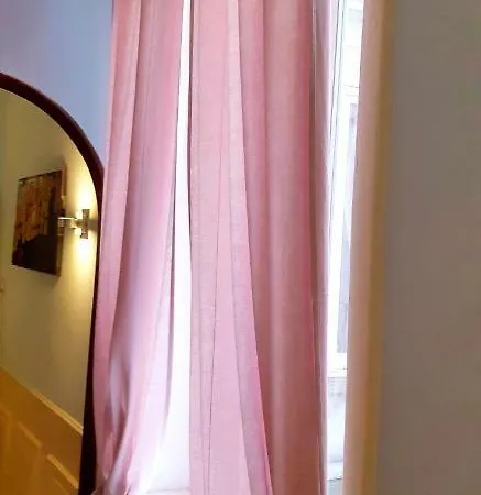 阿尔68迪卡沃尔广场酒店