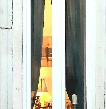 阿尔68迪卡沃尔广场酒店 3*