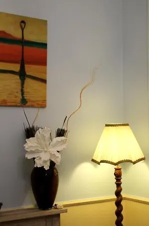 阿尔68迪卡沃尔广场酒店 3*