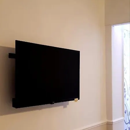 Al 68 Di Piazza Cavour Naples