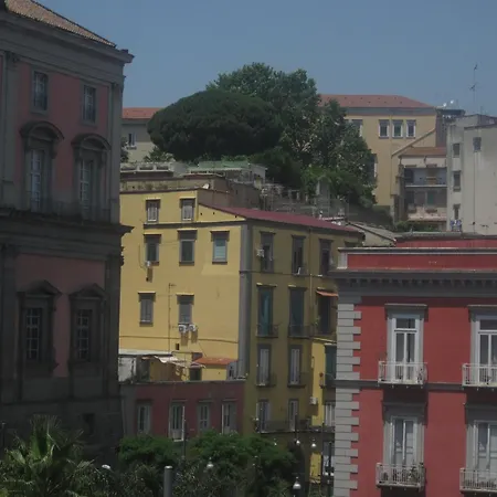 Panzió Al 68 Di Piazza Cavour Nápoly