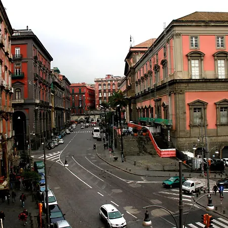 Panzió Al 68 Di Piazza Cavour Nápoly