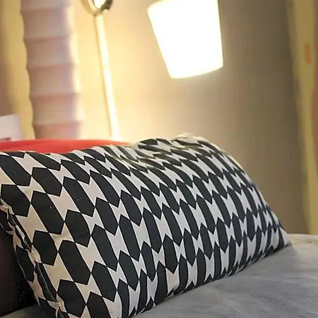 Al 68 Di Piazza Cavour Bed & Breakfast 4*