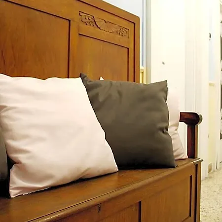 Al 68 Di Piazza Cavour 4* Neapel