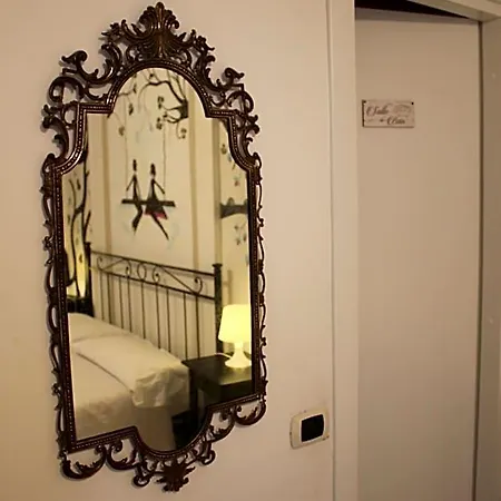 Bed & Breakfast Al 68 Di Piazza Cavour 4*