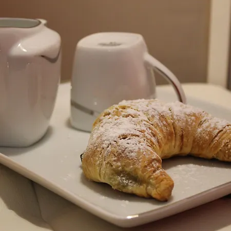 Al 68 Di Piazza Cavour 4* Naples