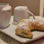 Al 68 Di Piazza Cavour Alojamento de Acomodação e Pequeno-almoço Nápoles